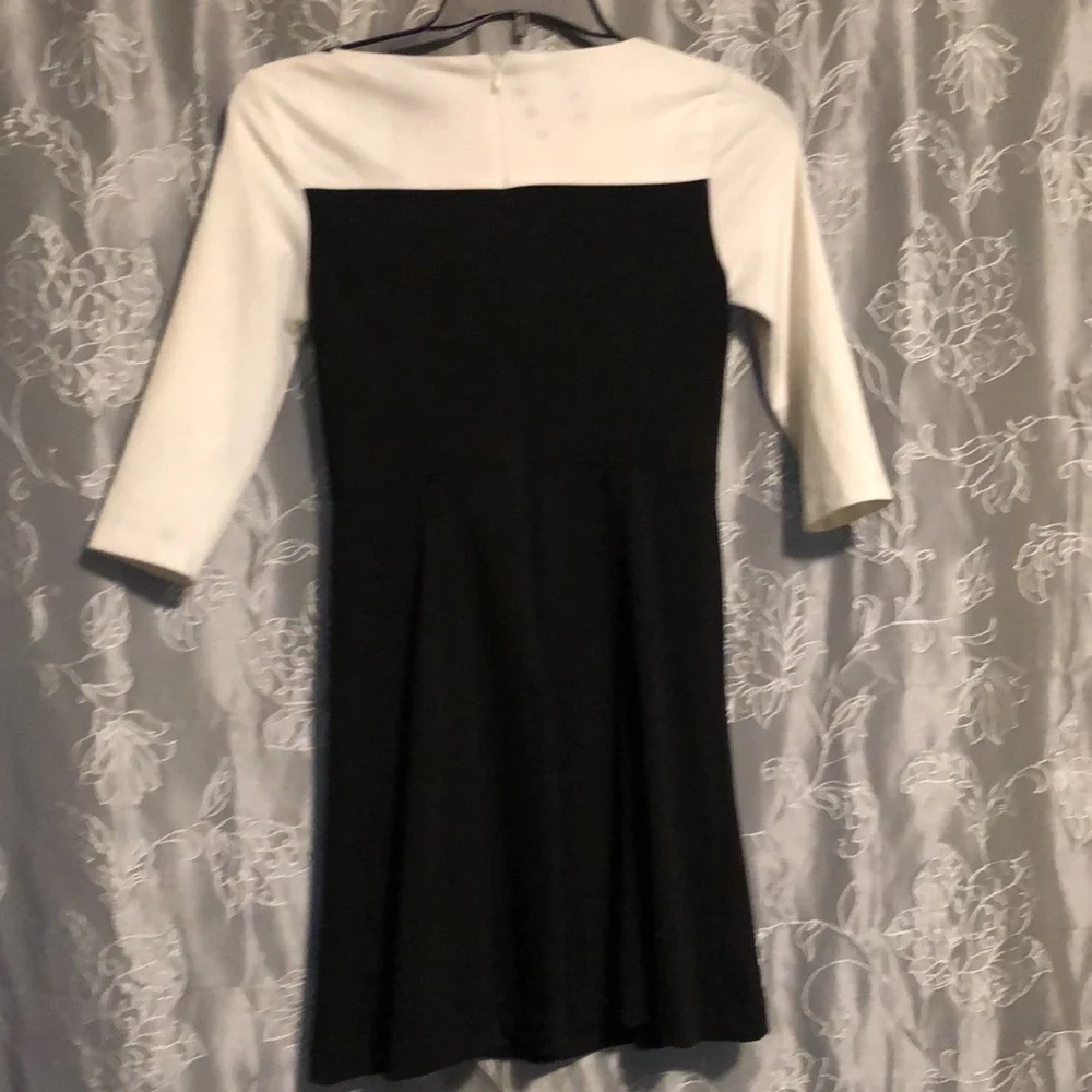 Dress - Picture 3 of 5